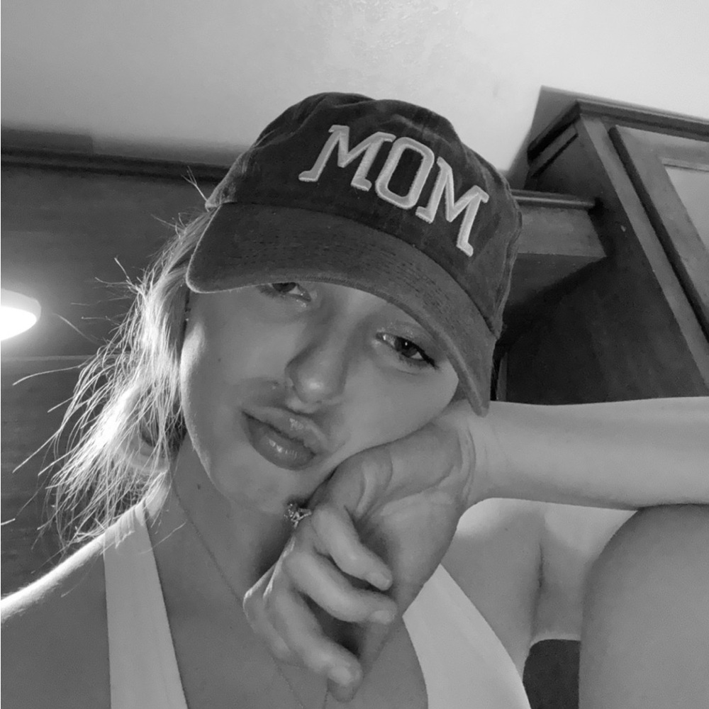 Meet your Posher, Lexi